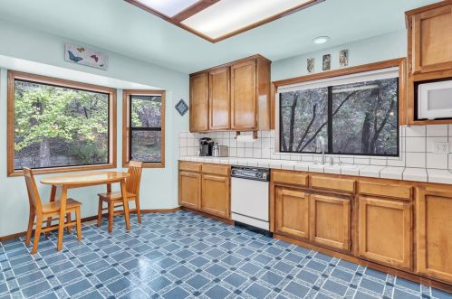 15384 Sky Pines Rd, Grass Valley, CA 95949-6755