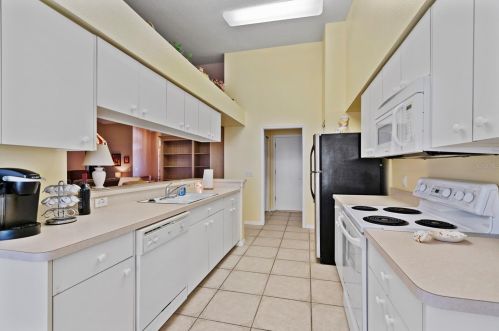 18317 Whitacre Cir, Port Richey FL  34667-5567 exterior