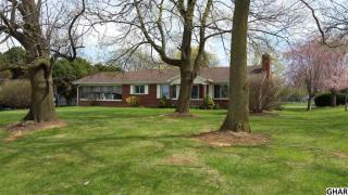 80 Garfield Dr, Carlisle, PA 17015-9175