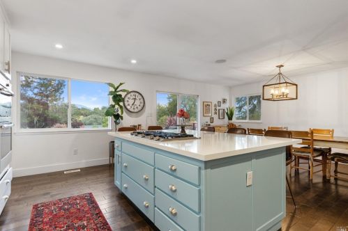 5972 San Aleso Ct, Santa Rosa CA  95409-3937 exterior