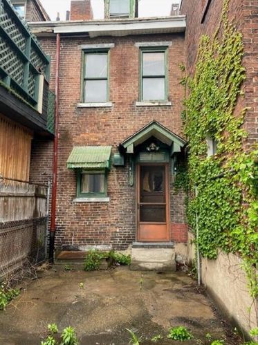 266 38th St, Pittsburgh, PA 15201-1808