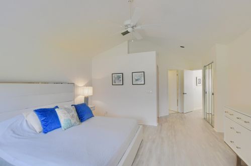 2163 53rd St, Boca Raton FL 33496-3452 exterior