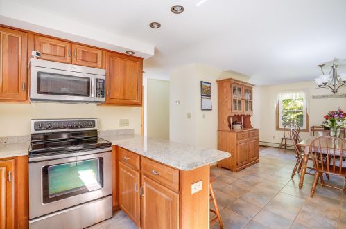 58 Long Pond Rd, Danville NH  03819-3126 exterior