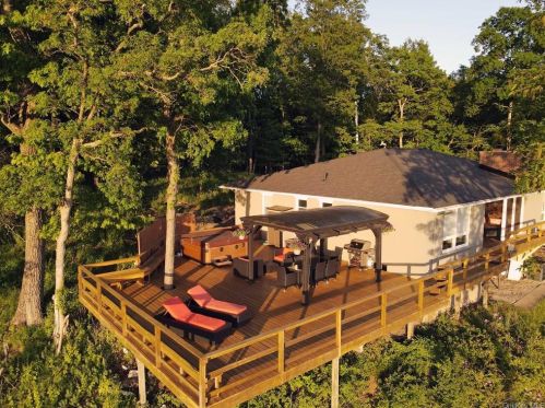 39 Mennella Rd, Poughquag, NY 12570-5020