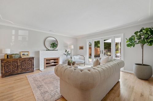 1093 Denver Dr, Campbell, CA 95008-0308