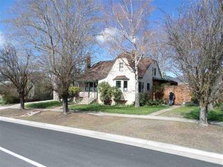 245 Foothill Dr, Yreka, CA 96097-2603