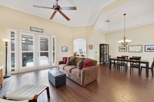10133 Cove Lake Dr, Orlando, FL 32836-3766