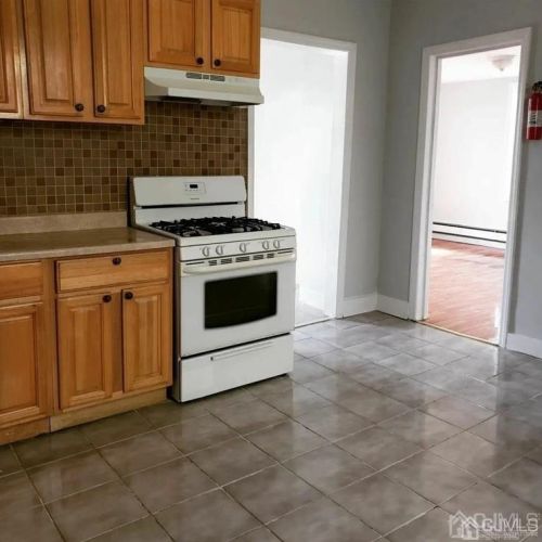 184 Grant St, Perth Amboy NJ  08861-4552 exterior