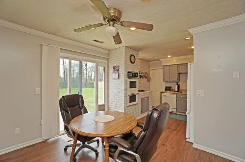 301 Bremen Dr, Saint Martin OH  45118-9479 exterior