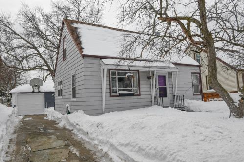 2823 Allerton Ave, Milwaukee, WI 53235-5760