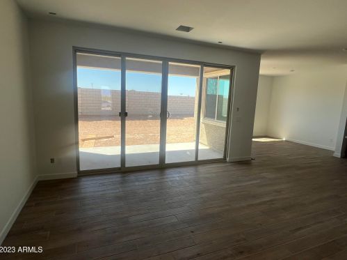 22758 Robertson Ct, Sun City, AZ 85387-3031