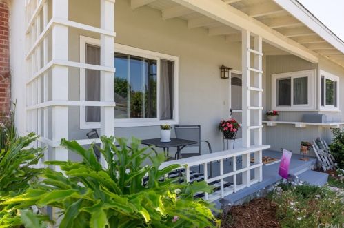 2850 Foreman Ave, Long Beach, CA 90815-1112