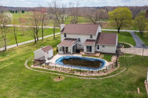 262 Donation Rd, Greenville, PA 16125-8008