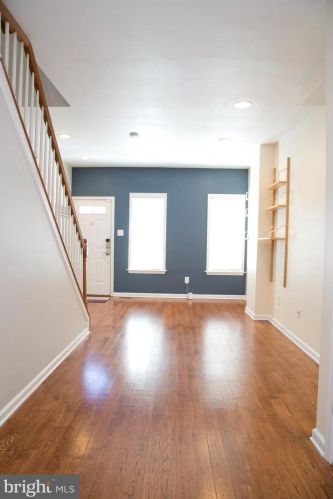 726 24 St, Philadelphia PA 19146-2540 exterior