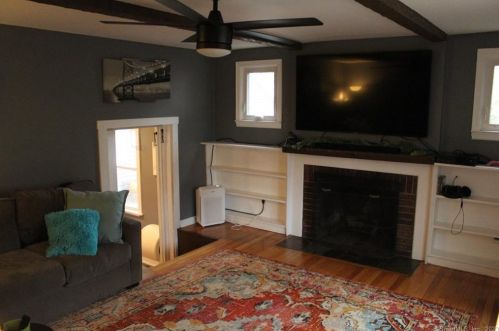 173 Round Hill Rd, Bristol CT  06010-2645 exterior