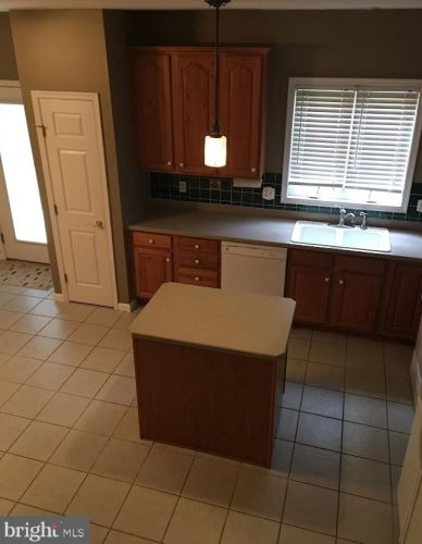 6641 Mine Dr, Macungie PA  18062-8713 exterior