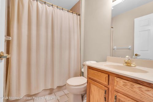 18 Portebello Rd, Jackson Twp NJ  08527-3934 exterior