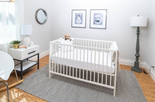 5766 Ayala Ave, Oakland CA 94609-1742 exterior