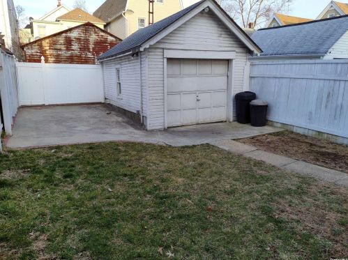 84-45 123rd St, Jamaica, NY 11415-3305