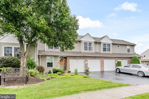 6652 Springford Ter, Harrisburg, PA 17111-6985