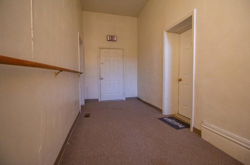 422 4th St, Oakmont PA  15139-1680 exterior