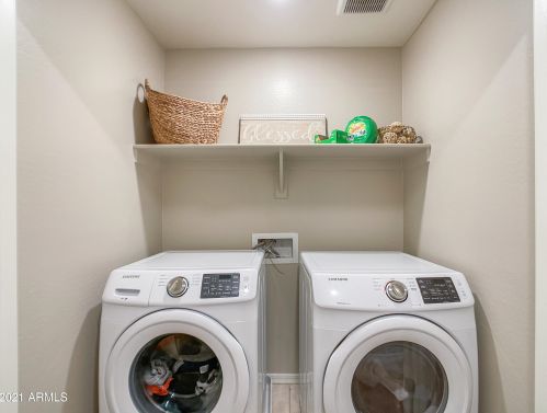 3919 79th Dr, Phoenix AZ  85043 exterior