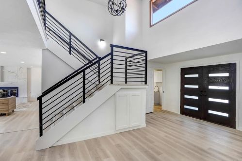 1901 Hacienda Dr, El Cajon CA  92020-1056 exterior