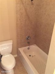 2510 Prairie St, Denton TX  76201-5302 exterior