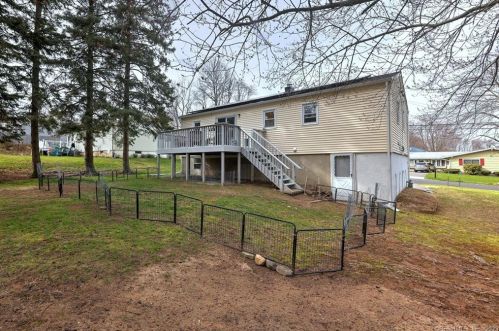 25 Wayne Rd, Milford CT  06460-3843 exterior