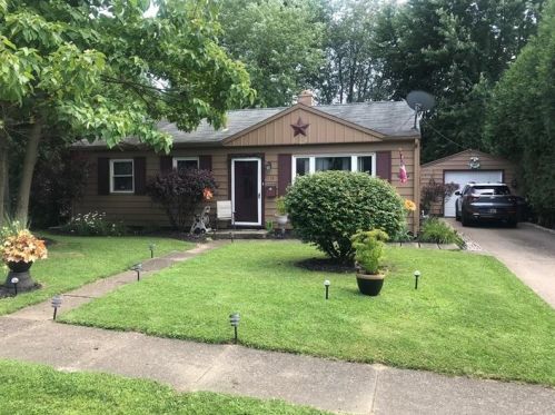13 Davidson Ave, Greenville, PA 16125-1817