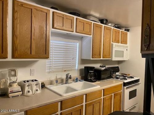 34415 K Field Rd, Black Canyon City, AZ 85324-9797