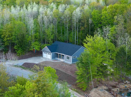 969 Grandview Rd, Albany NH  03818-7125 exterior