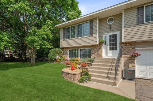 8518 Xebec St, Lino Lakes, MN 55014-4067