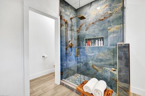 302 Stanhope Cir, Naples FL  34104-0812 exterior