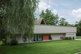 2 Lindenwood Ln, Lexington, KY 40505-2027