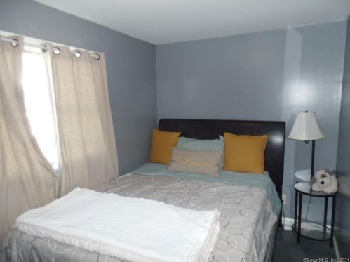 71 Merchant St, Bridgeport CT  06604-2214 exterior