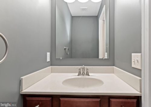 29 Spring View St, Carlisle PA  17013-4460 exterior