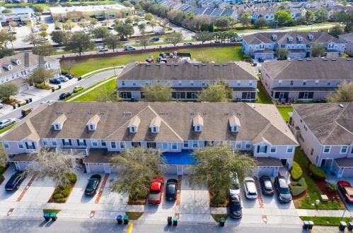 1239 Falling Star Ln, Orlando, FL 32828-7492