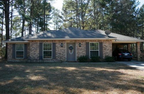 1201 West St, Leesville, LA 71446-2849