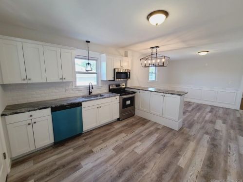 249 Wilkenda Ave, Waterbury CT  06708-3655 exterior
