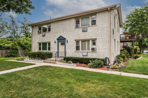 41 Arch Ln, Islip Manor NY  11751-3360 exterior