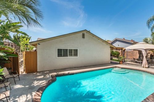 12615 Via Diego, Lakeside CA  92040-5042 exterior