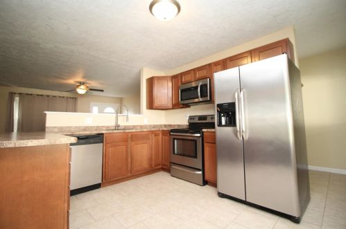 562 Kristine Ln, Franklin OH  45005-2152 exterior