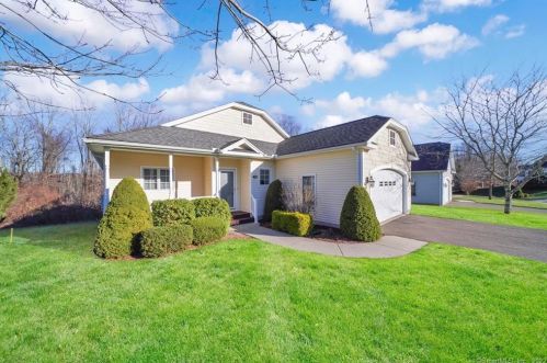79 Buttonwood Rd, Hebron, CT 06248-1550