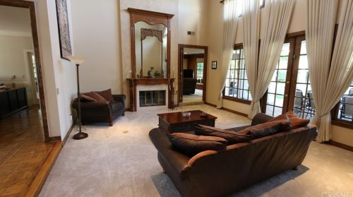 29523 Ridgeway Dr, Calabasas CA exterior