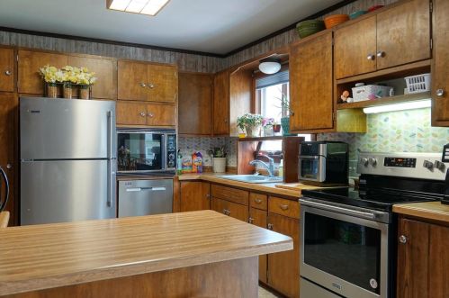 514 Cedar St, Perkinstown, WI 54451-1614
