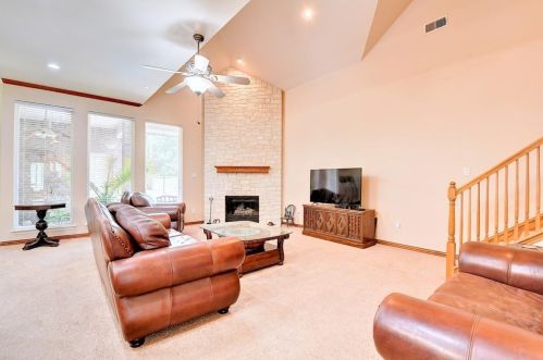 4 Oak Run Ct, Midlothian TX  76063-2877 exterior