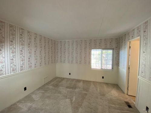 120 Westgate Cir, Santa Rosa CA  95401-9021 exterior