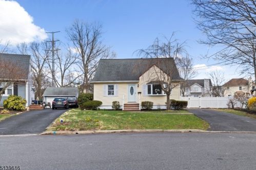 8 Mary Ln, Fanwood NJ  07023-1009 exterior