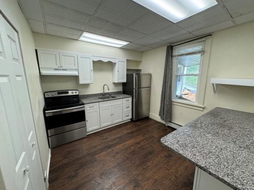 167 Union St, Bridgeville, PA 15017-2419